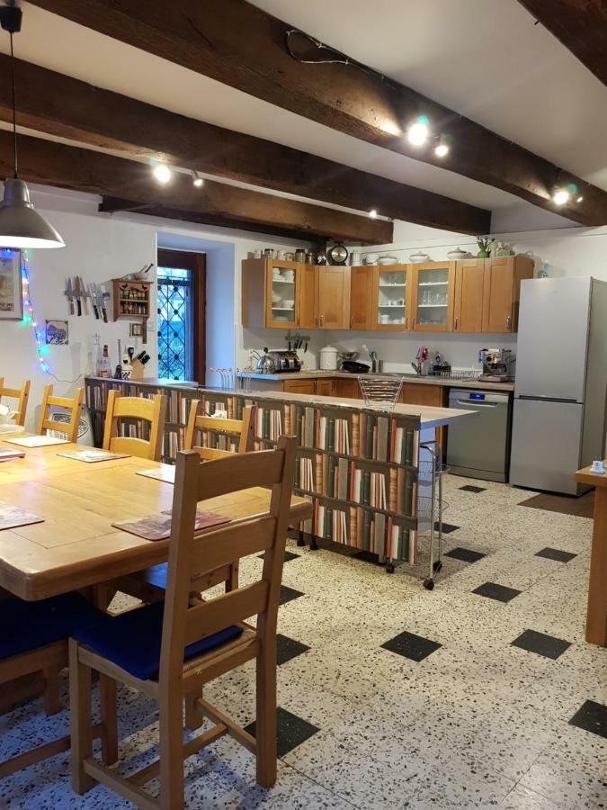 Вилла Le Vieux Couvent Deviat Экстерьер фото